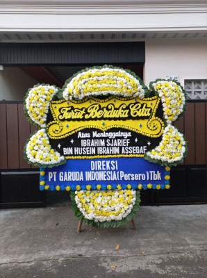 Papan Bunga Duka di Pemurus Luar
